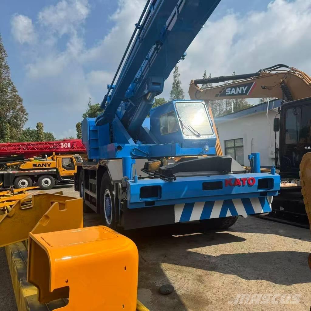 Kato KR 500-3 Rough Terrain Cranes