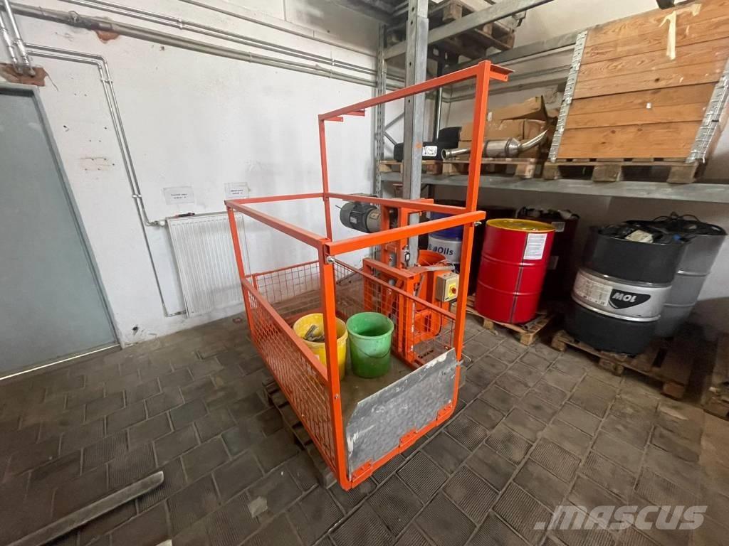 Ebbs & Radinger ZL200 Construction hoists