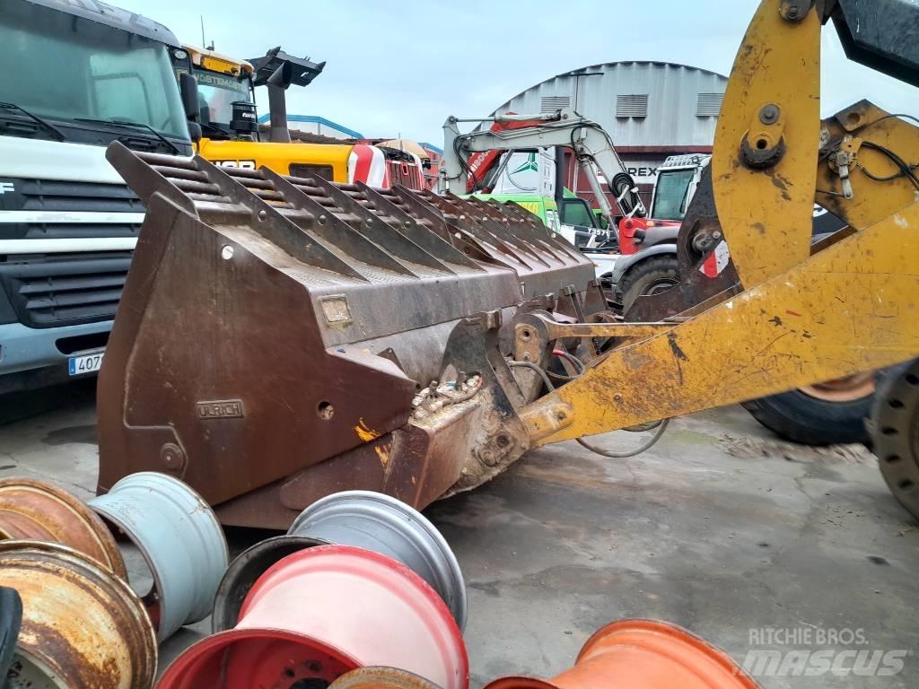 CAT 926 m Wheel Loaders