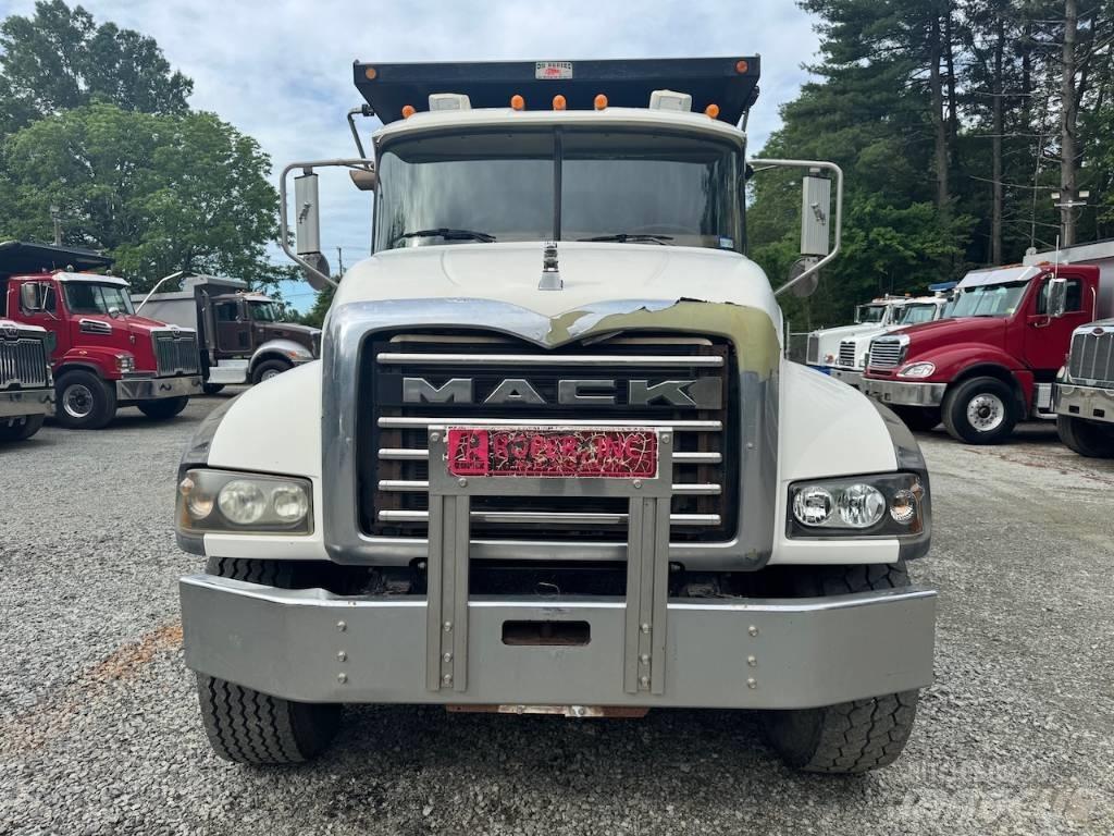 Mack Granite CTP 713 Dump Trucks