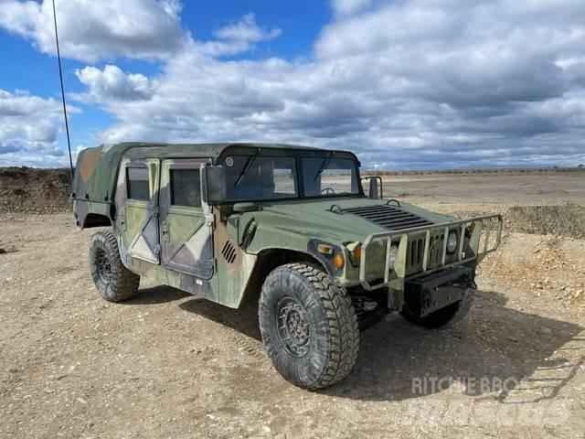 Hummer H 1 Automobiles / SUVS
