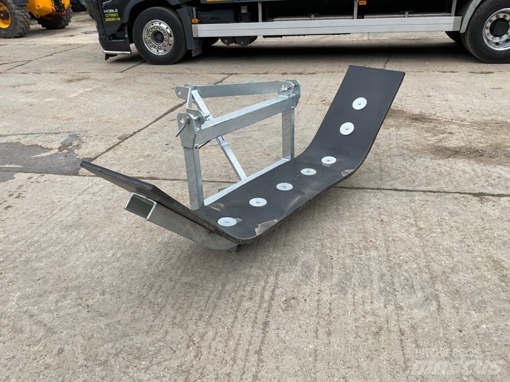 Fleming YARD SCRAPER Farm Equipment - Others