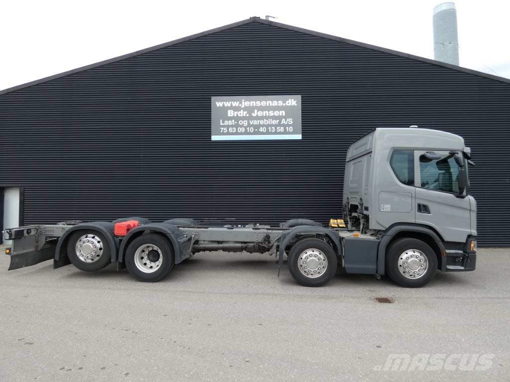 Scania G 450 Cab & Chassis Trucks