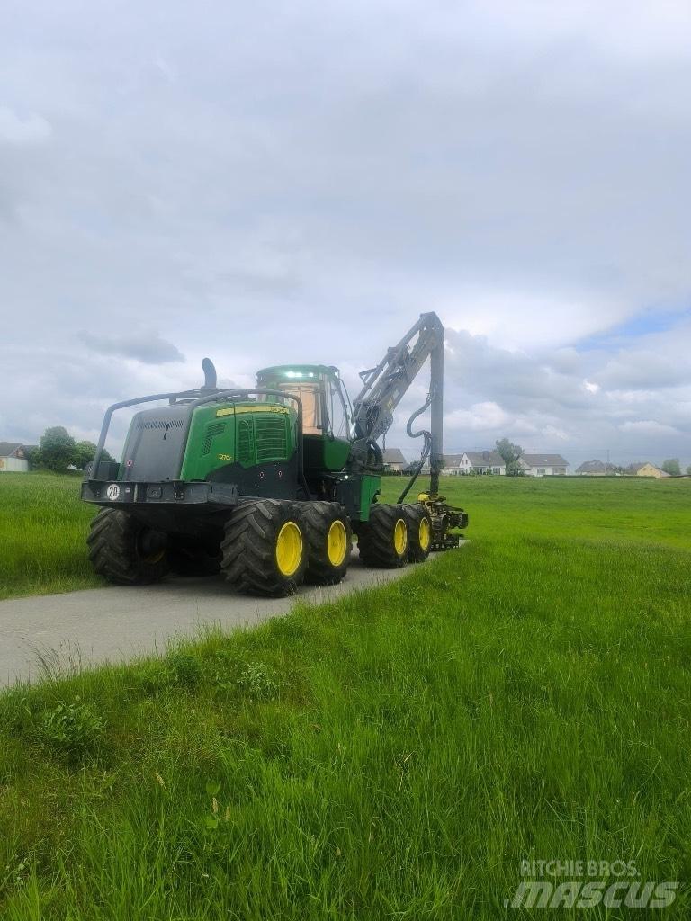 John Deere 1270G 8WD Harvesters