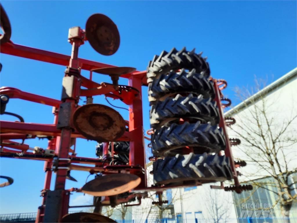 Horsch Tiger 6 LT Cultivators