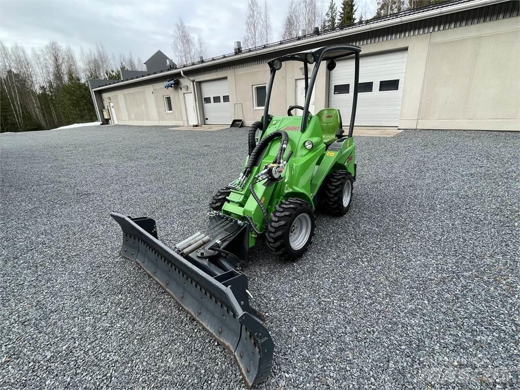 Avant 420 Mini Loader