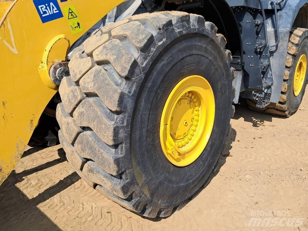 Komatsu WA500-8E0 Wheel Loaders
