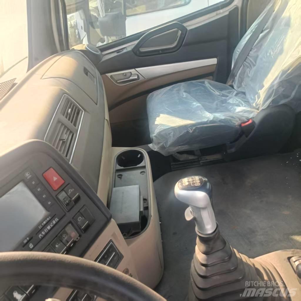 Howo Haohan 371 6X4 Conventional Trucks / Tractor Trucks