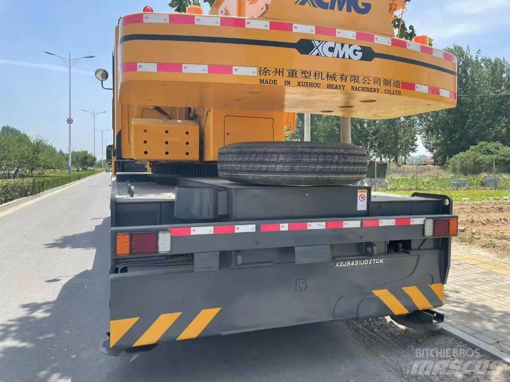 XCMG QY70KC Mobile and all terrain cranes