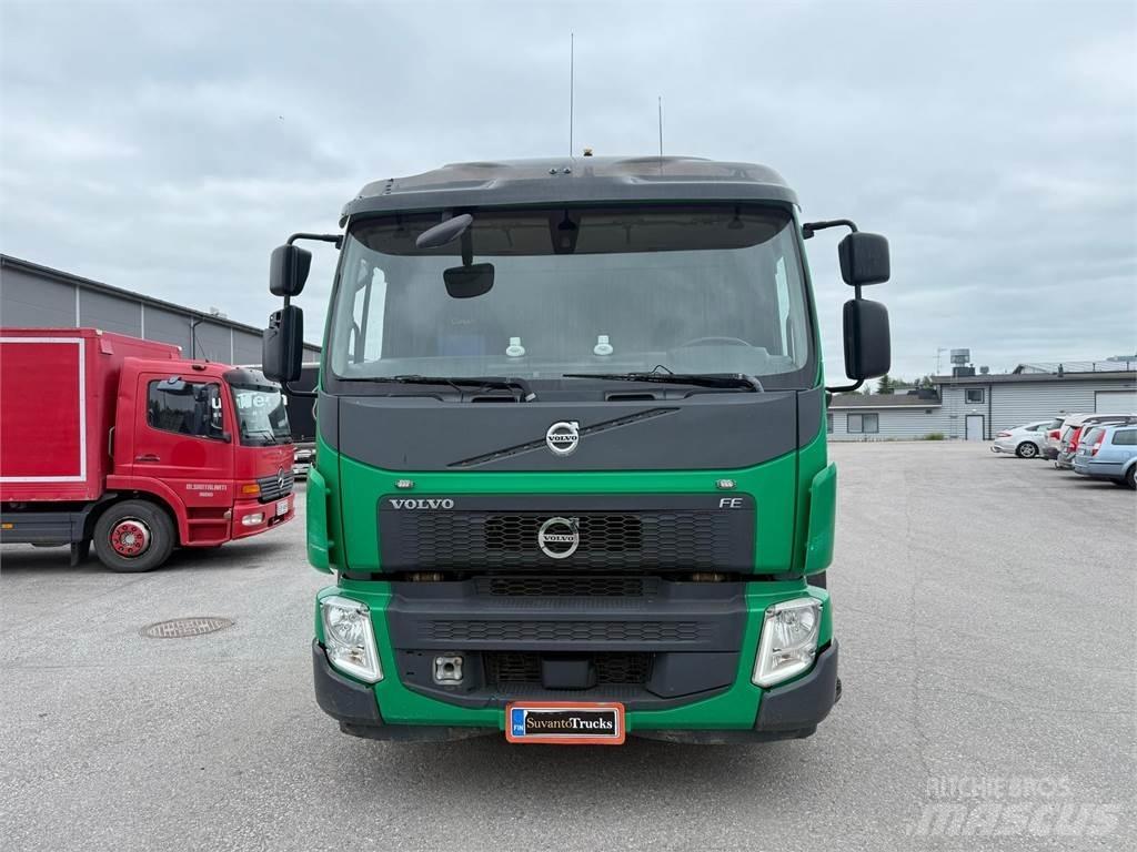 Volvo FE320 6x2*4 Hook lift trucks