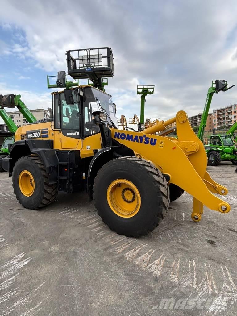 Komatsu WA 320-8 Wheel Loaders