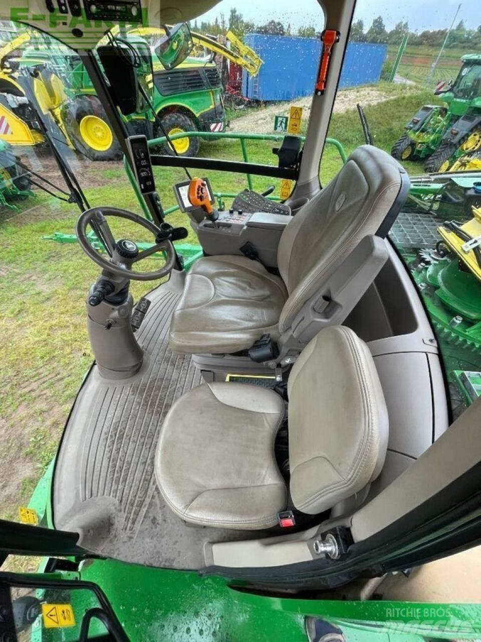 John Deere 8600 Foragers