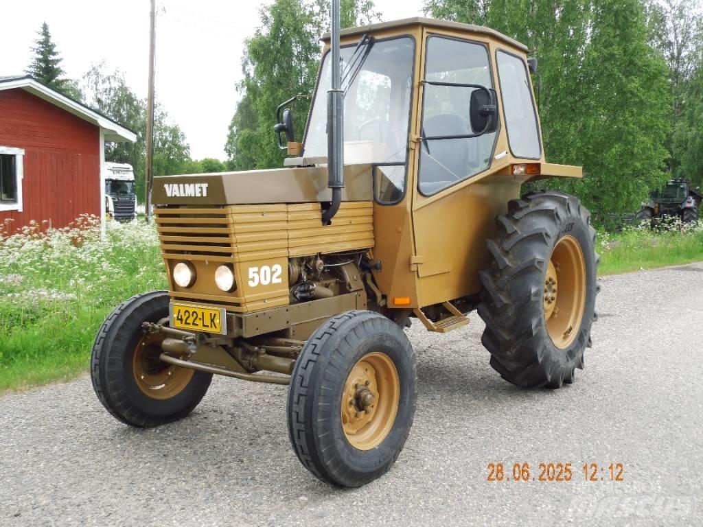 Valmet 502 Tractors