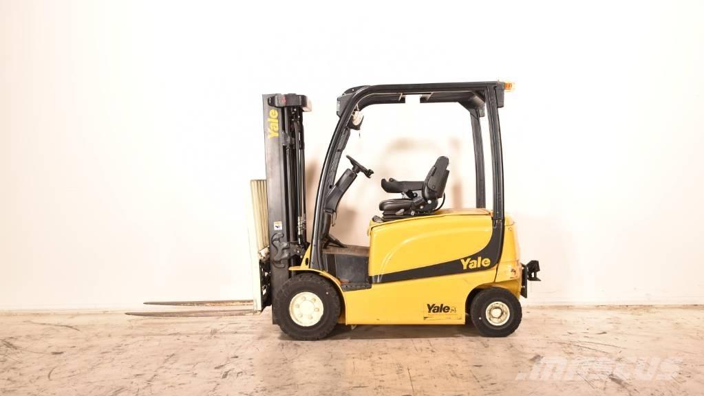 Yale ERP25VLE Electric Forklifts