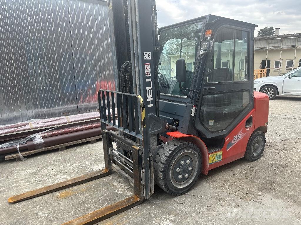 Heli CPCD 35 Diesel Forklifts