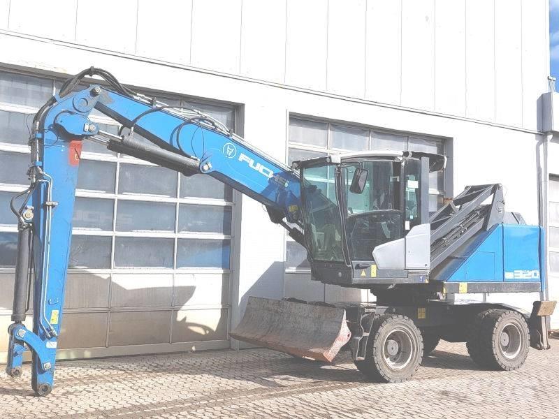 Fuchs MHL 320 F Waste / Industry Handlers