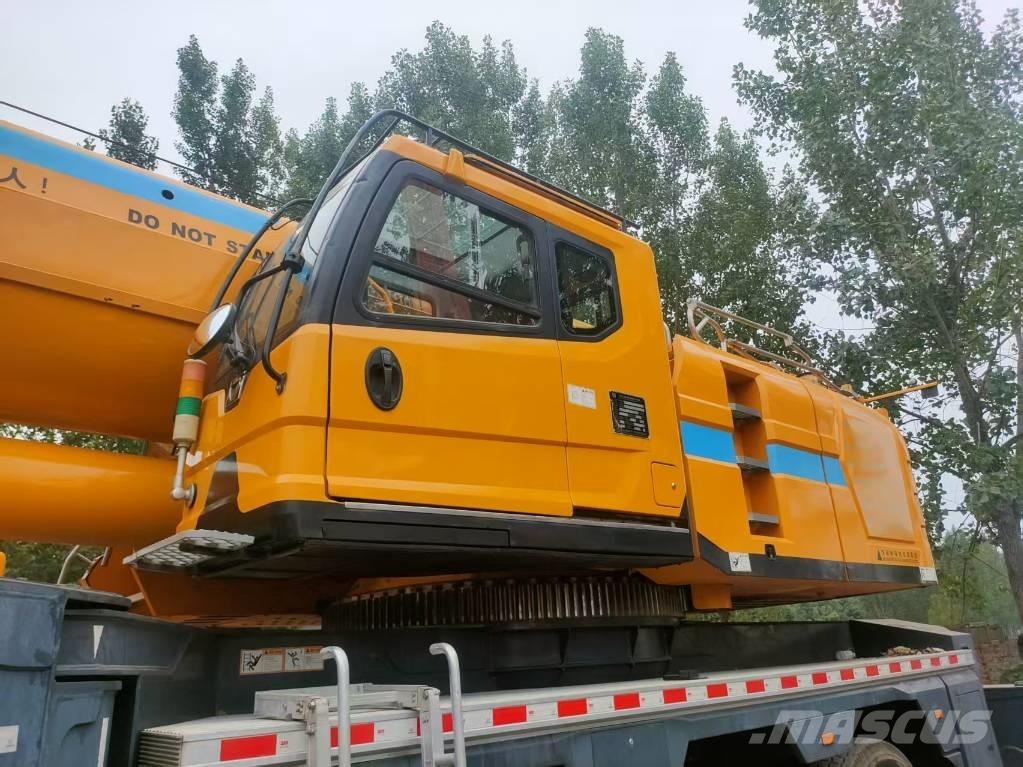 XCMG XCT130 Mobile and all terrain cranes