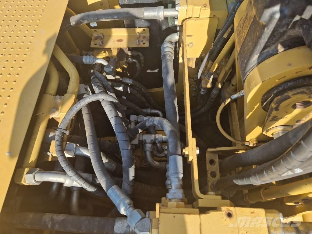 CAT 323D LRR * 2011r. * Crawler Excavators