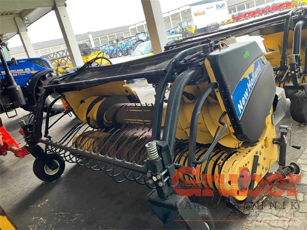 New Holland 273 Self-Propelled Forager Accessories
