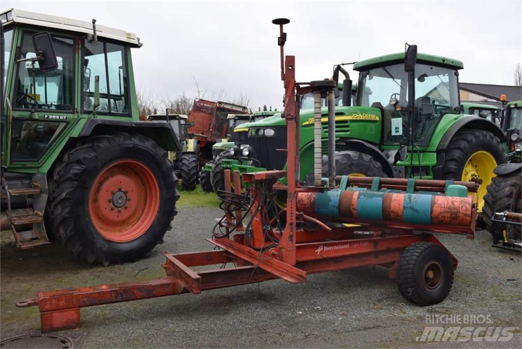 Kverneland UN7558 Bale Wrappers
