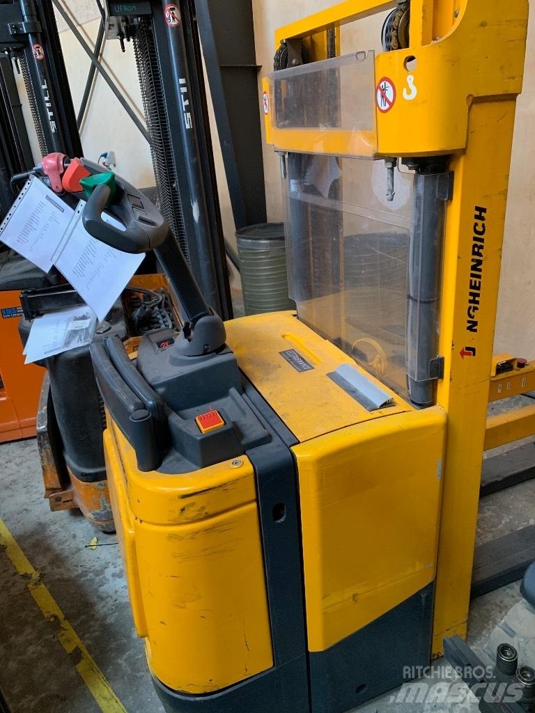 Jungheinrich ERZ14 Self Propelled Stackers