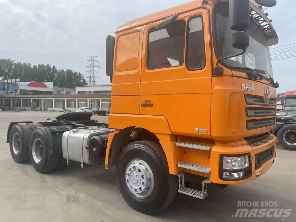 Shacman F3000 6X4 Conventional Trucks / Tractor Trucks