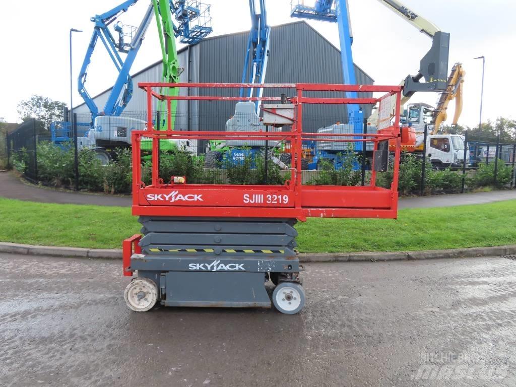 SkyJack SJ II 3219 Scissor Lifts