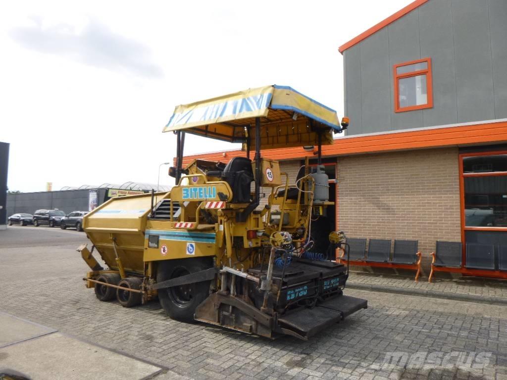 CAT BB730 Asphalt pavers