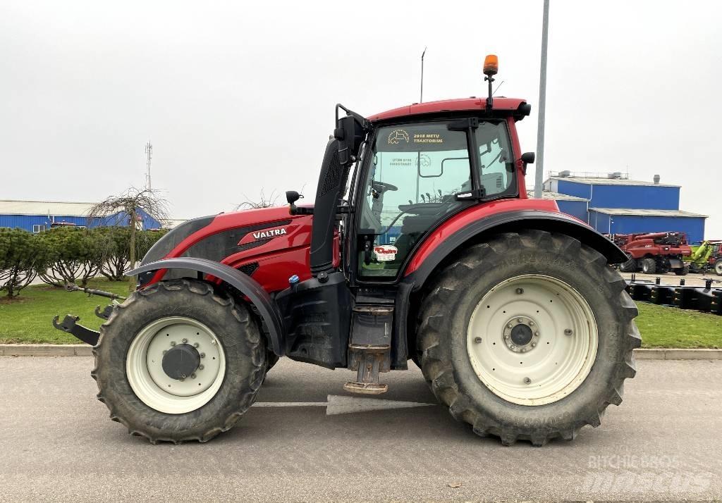 Valtra T 234 A Tractors