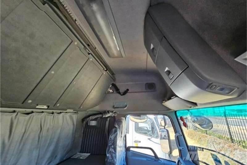 UD TRUCKS QUON Other Trucks