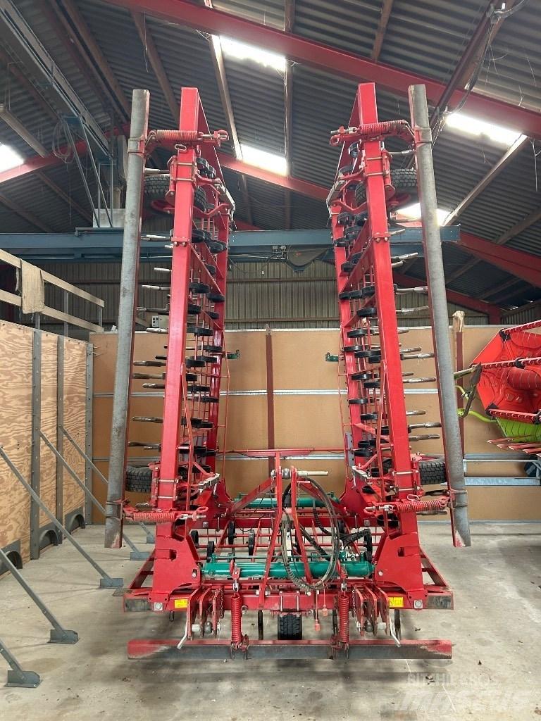 Kverneland TLD 8,1 Harrows