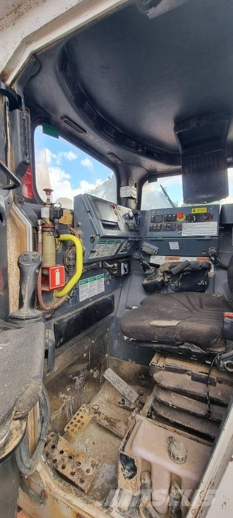 Sandvik LH 307 Mining Loaders