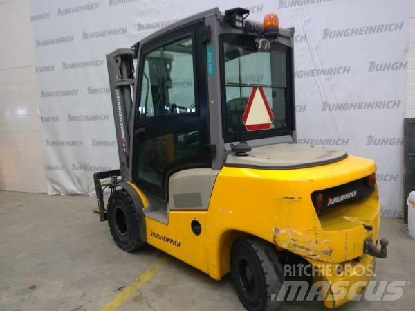 Jungheinrich DFG 430 Diesel Forklifts
