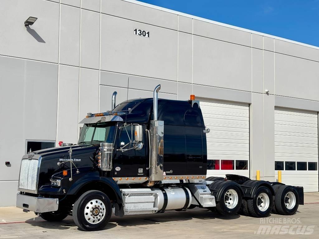 Western Star 4900 SB Conventional Trucks / Tractor Trucks