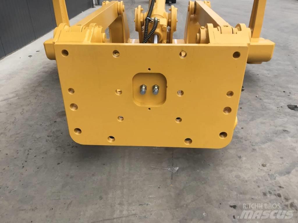Komatsu D65 Rippers