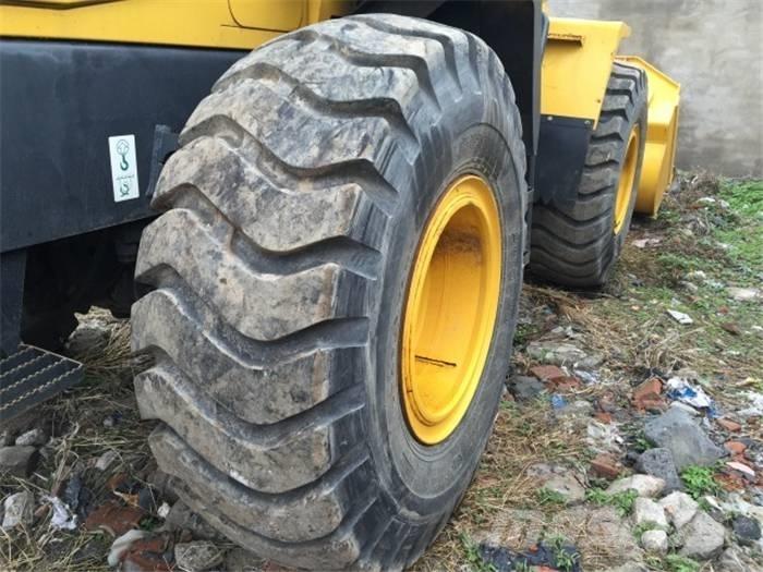 Komatsu WA 320-5 Wheel Loaders