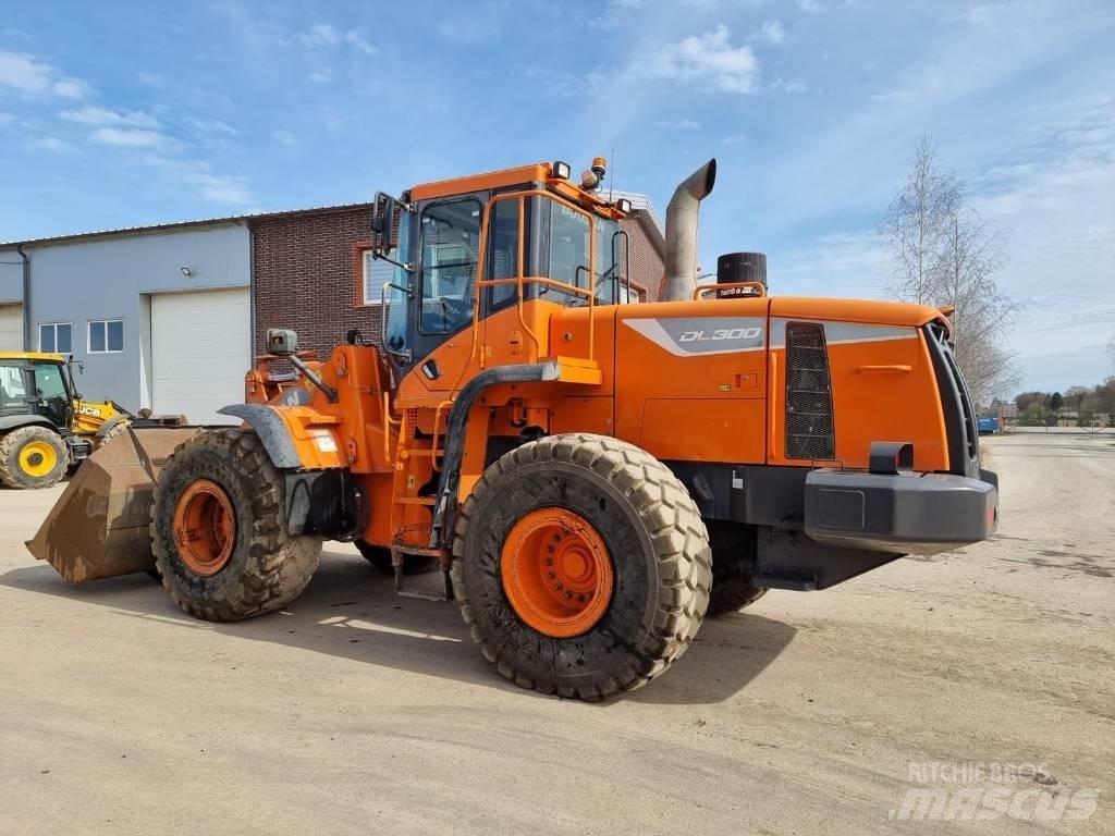 Doosan DL 300-5 Wheel Loaders