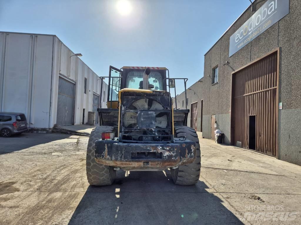 Komatsu WA 380-6 Wheel Loaders