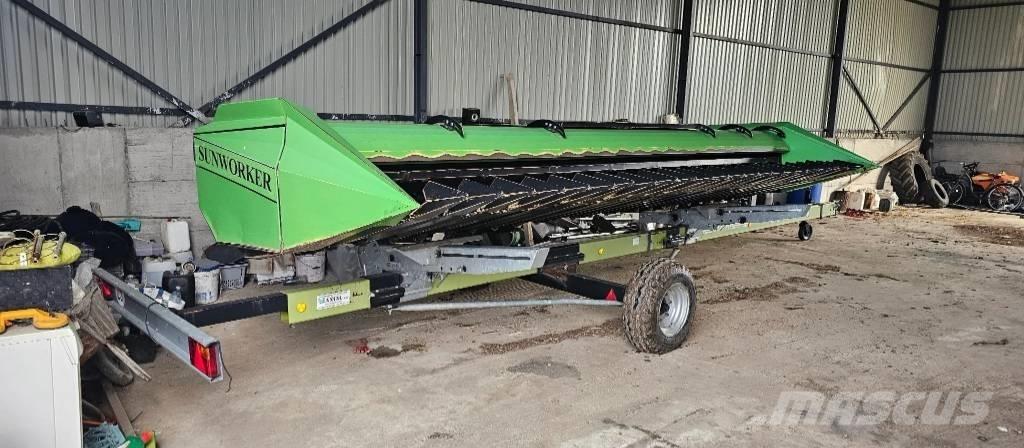 CLAAS Tucano 440 Combine Harvesters