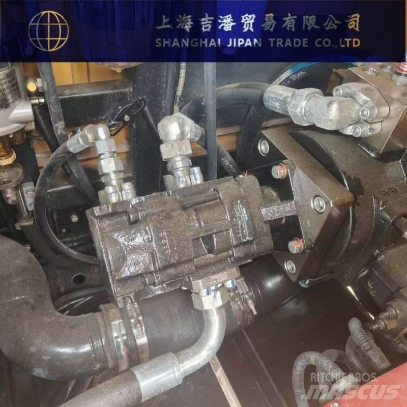 Sany SCC1000A Crawler Cranes