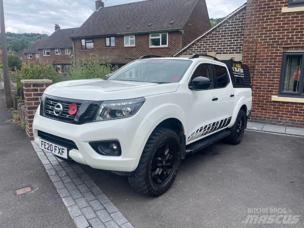 Nissan Navara Automobiles / SUVS