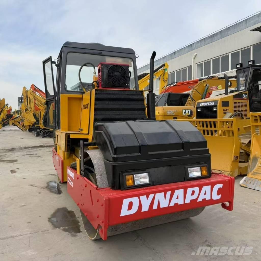 Dynapac CC 211 Twin drum rollers