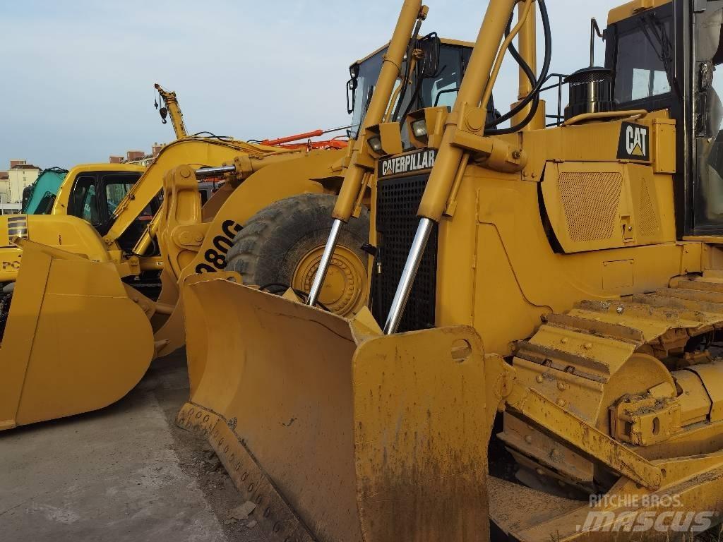 CAT D 6 G Crawler dozers