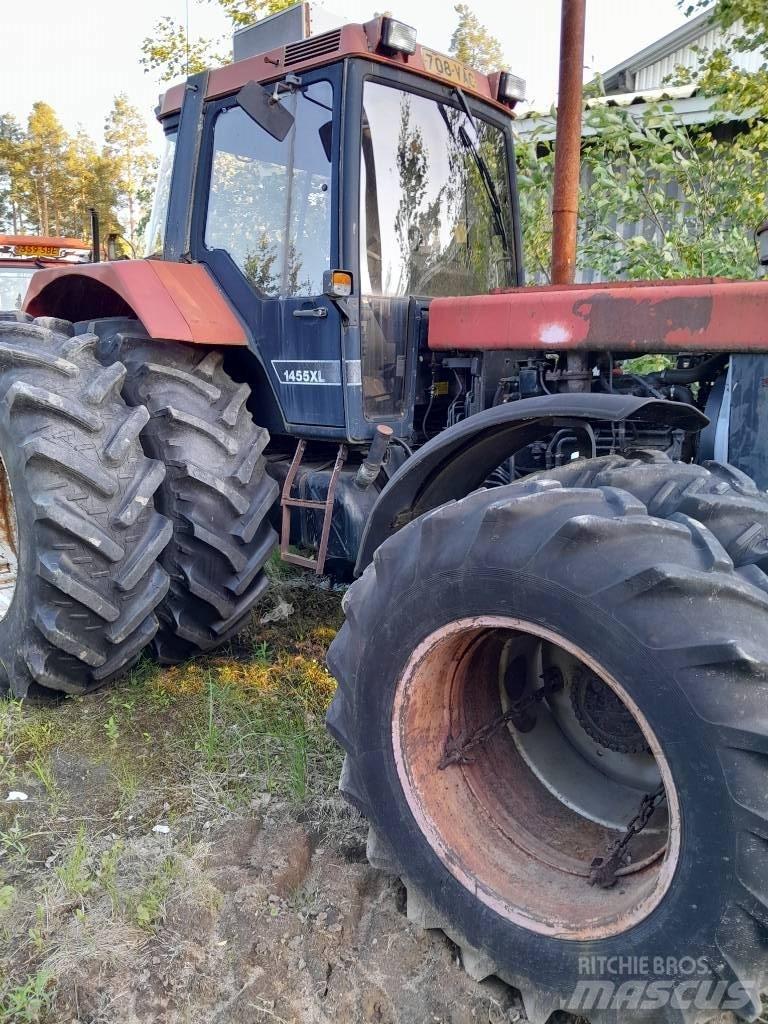 CASE 1455 Tractors