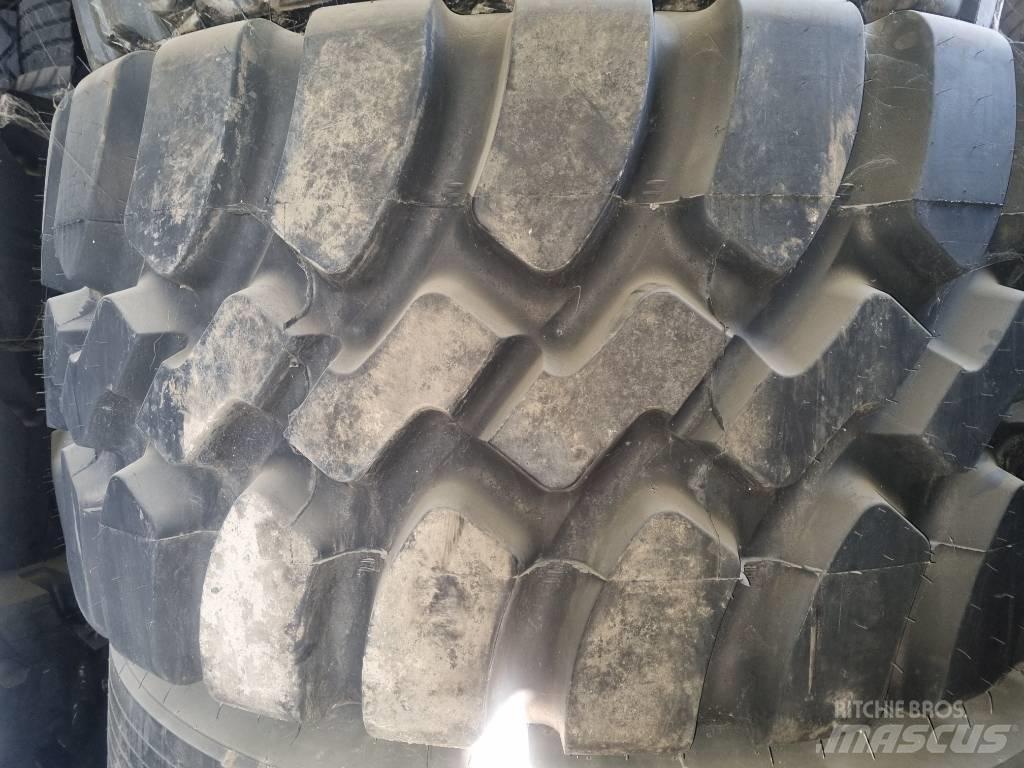 Goodyear GP-4D Tires, wheels and rims