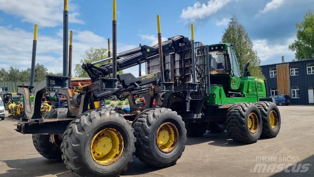 John Deere 1910 G Forwarders