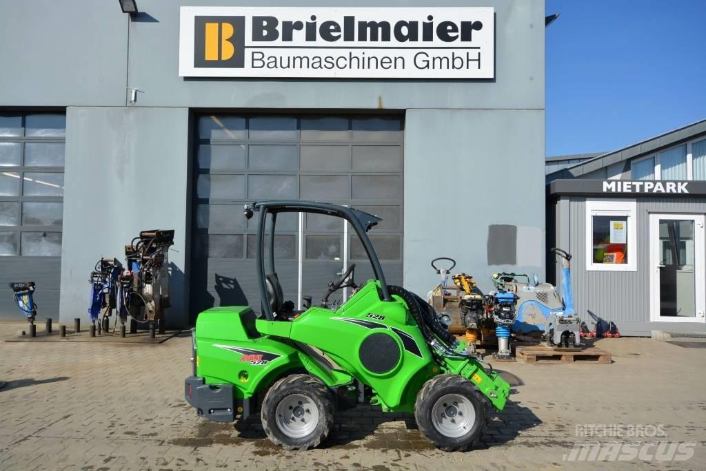 Avant 528 Mini Loader
