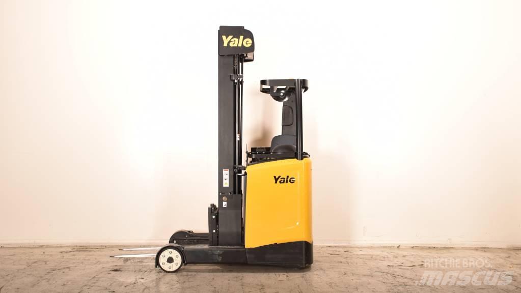 Hyster MR 14 Reach trucks