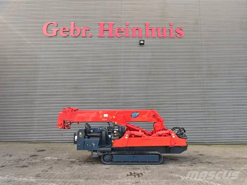 Unic URW 506 CDE Crawler Cranes