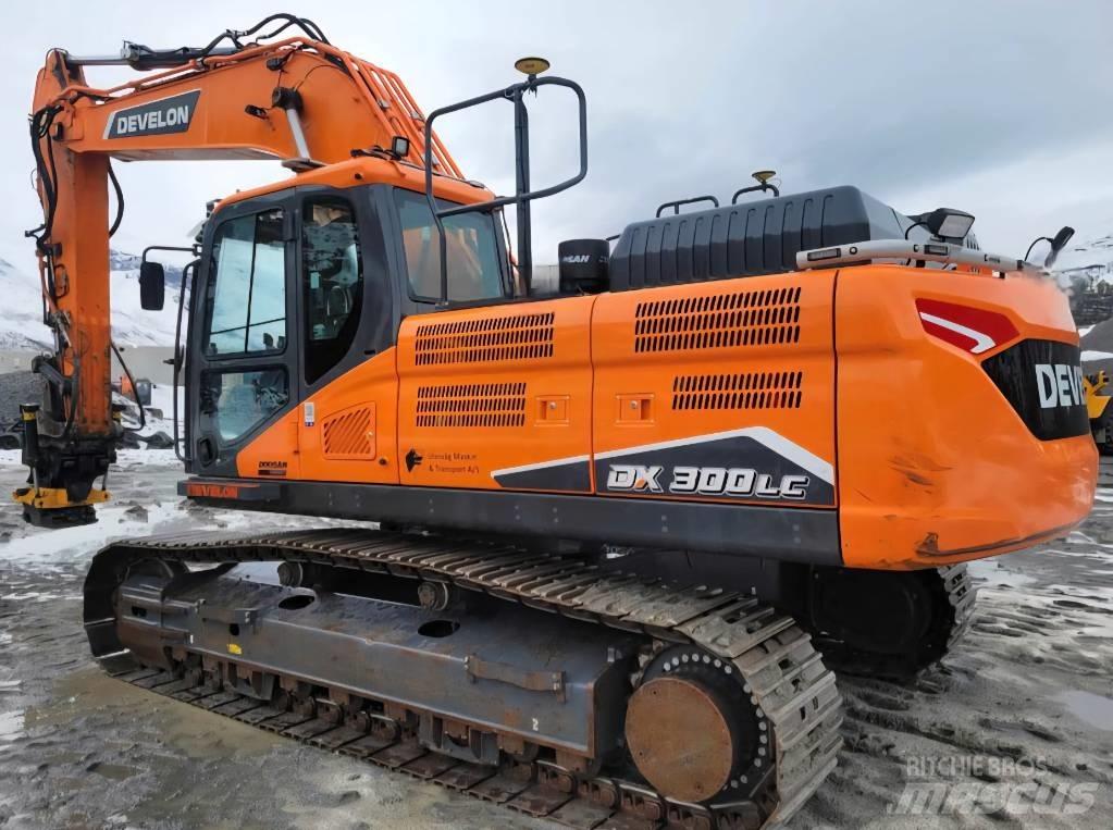 Develon DX 300 LC-7 Crawler Excavators